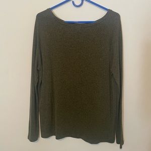 Medium green long sleeve shirt